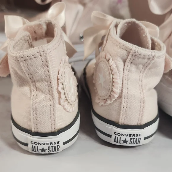 Converse Satin Bow Sneakers – Blush Pink – Women’s 6 - Picture 4 of 9